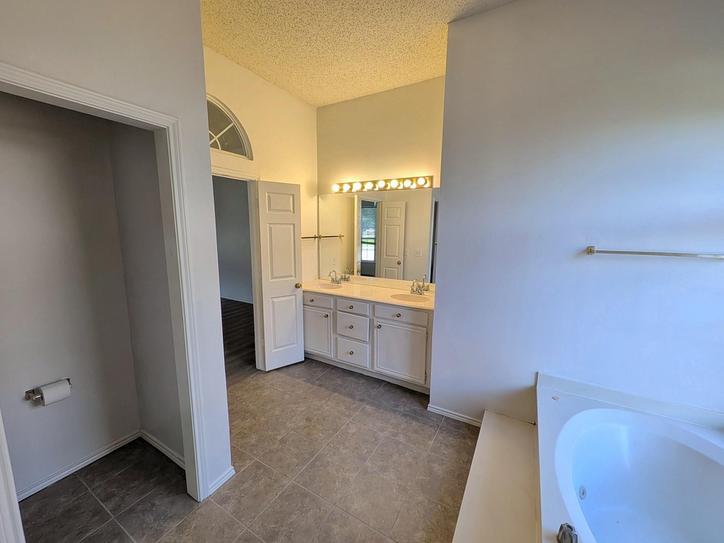 6909 Cinnabar Drive - Photo 27