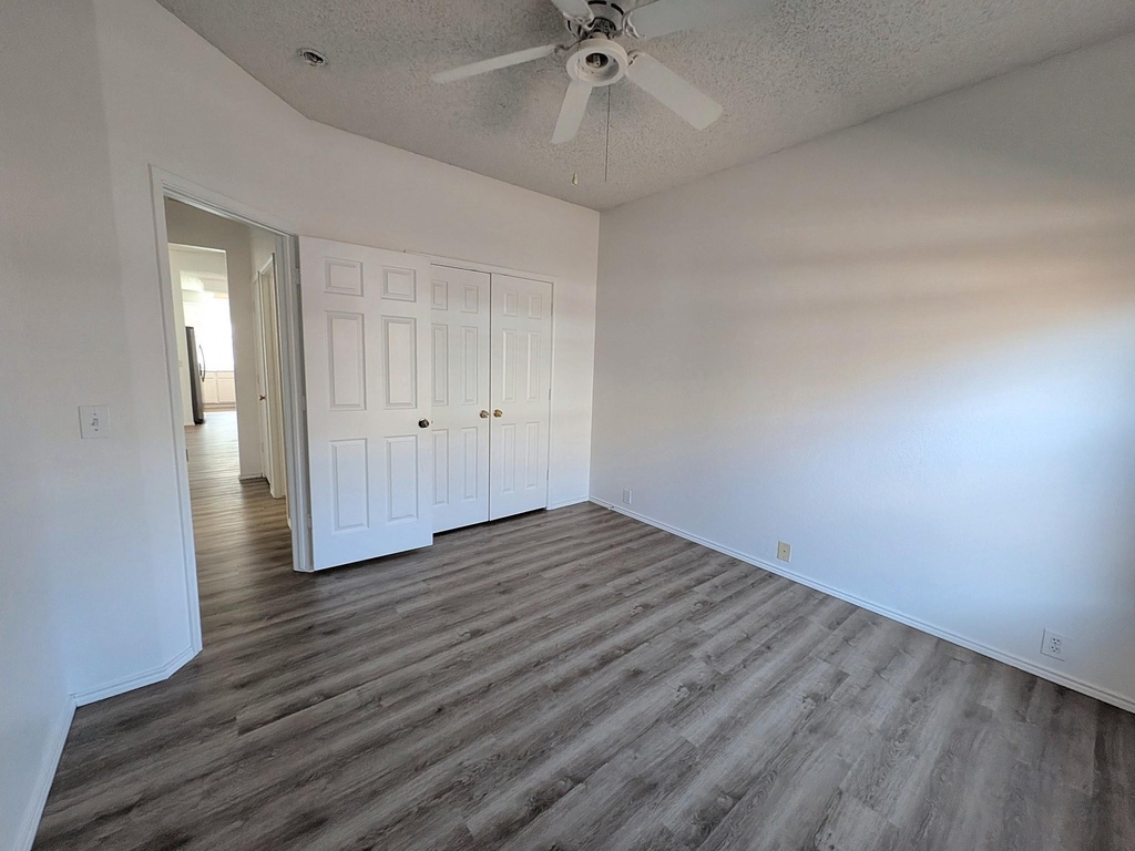 6909 Cinnabar Drive - Photo 33