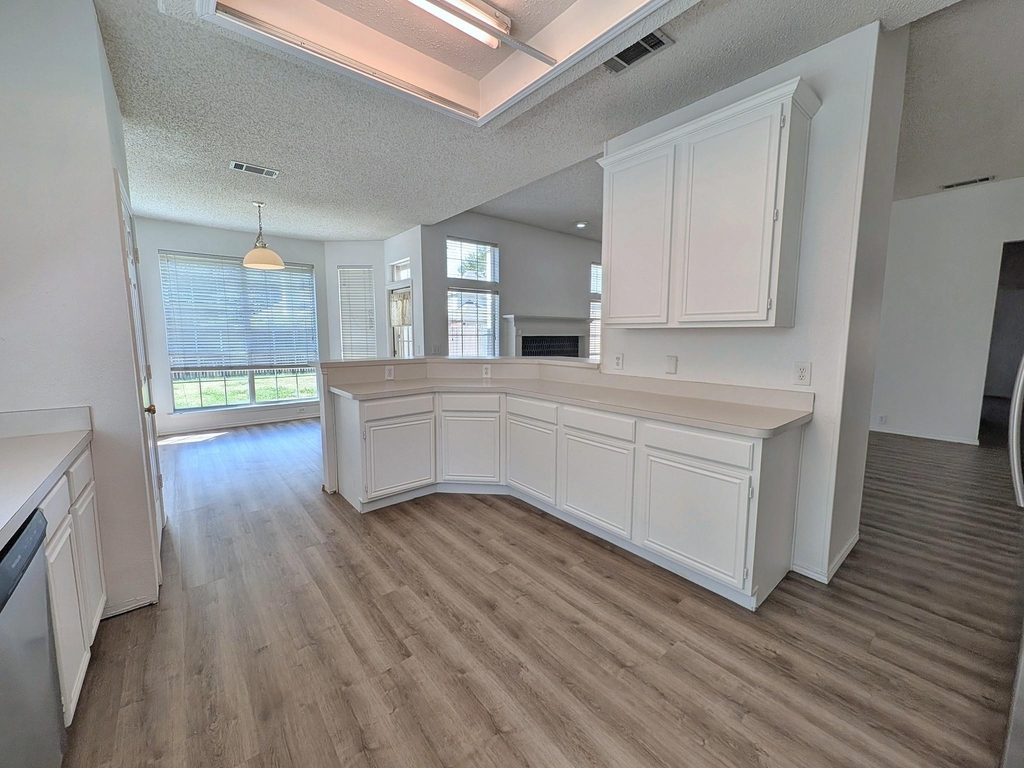 6909 Cinnabar Drive - Photo 19