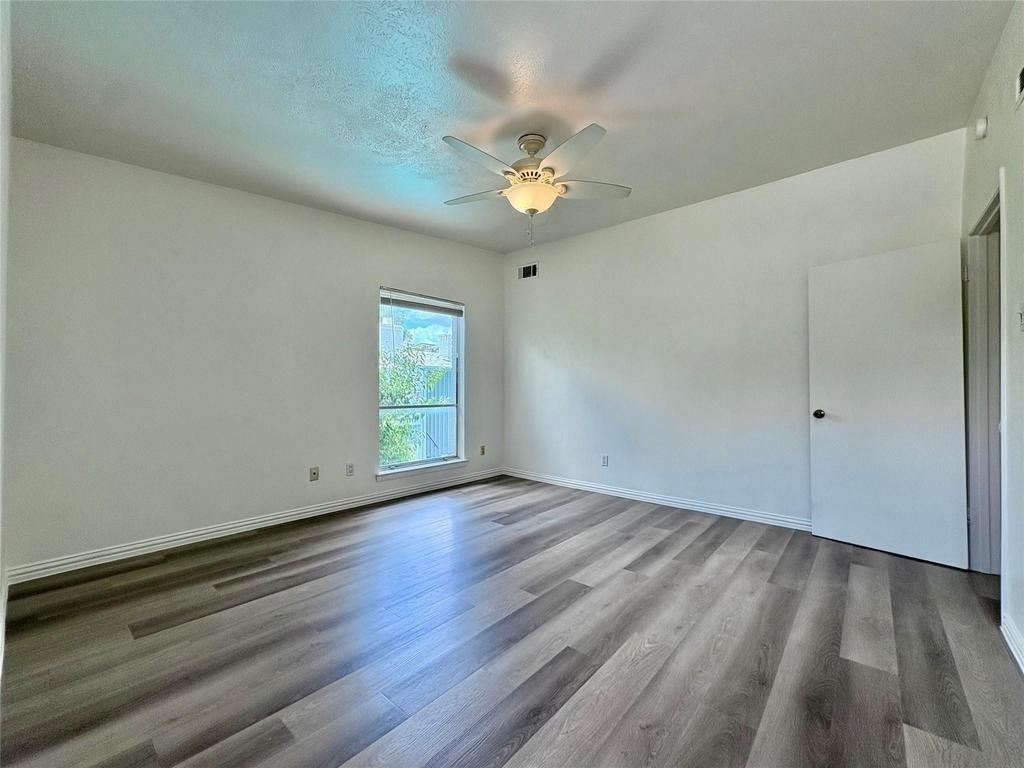 4347 Dickason Avenue - Photo 12