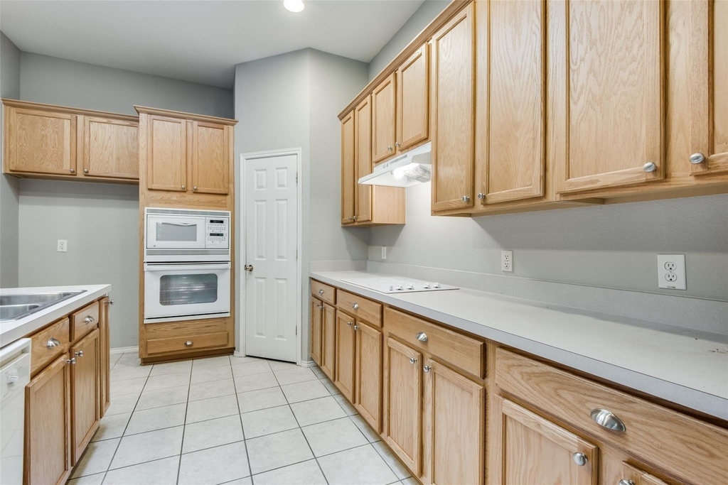 5512 Rock Canyon Road - Photo 5