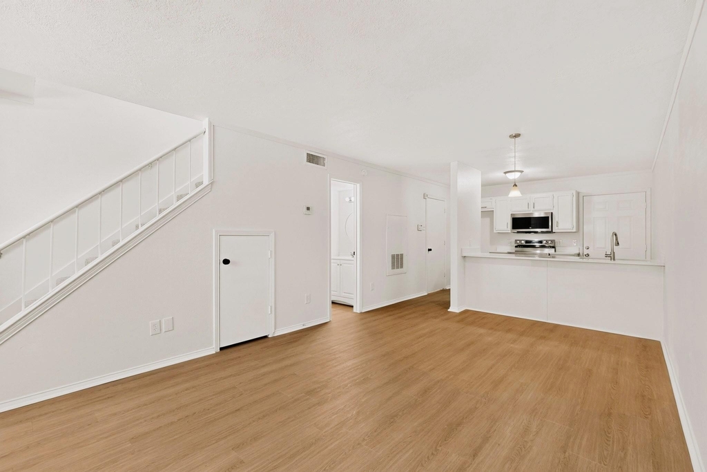 132 Graystone Place - Photo 10