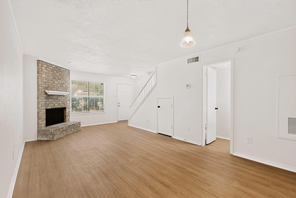 132 Graystone Place - Photo 7