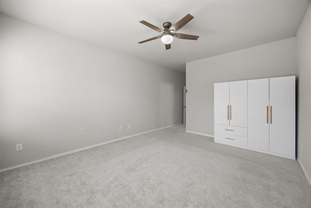 312 Crescent Avenue - Photo 11