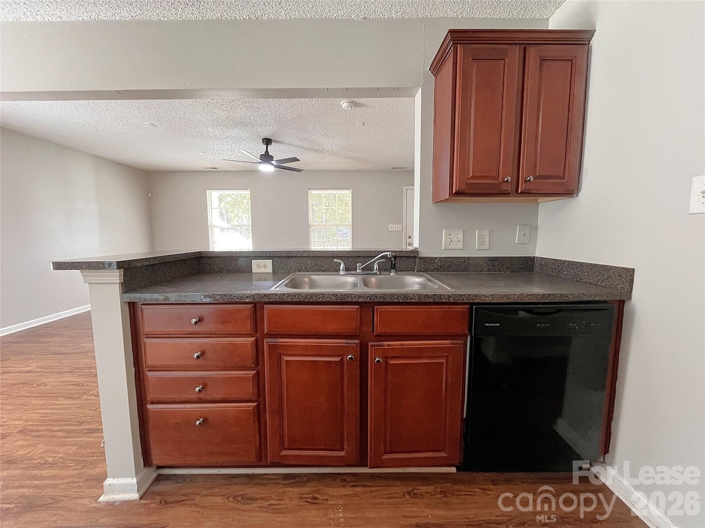 506 Railway Place Sw - Photo 10
