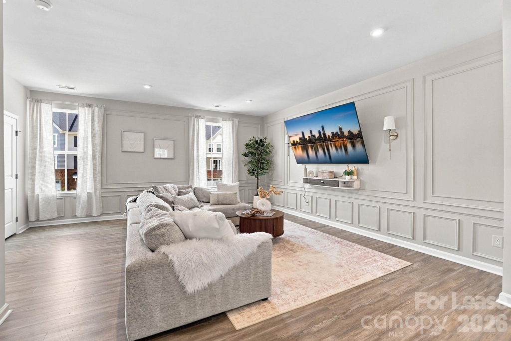2595 Grantham Place Drive - Photo 9