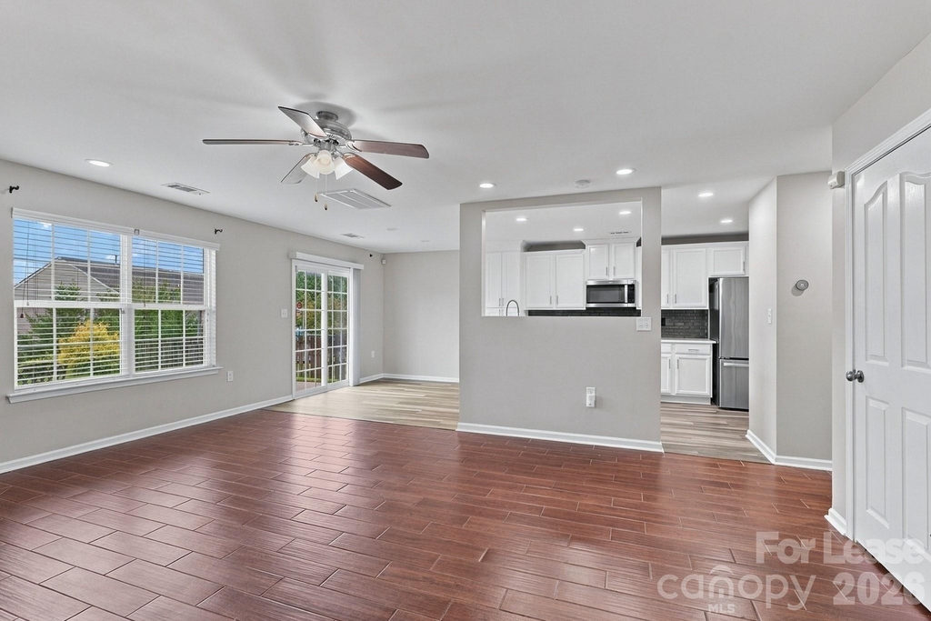 2204 Reid Pointe Avenue - Photo 12