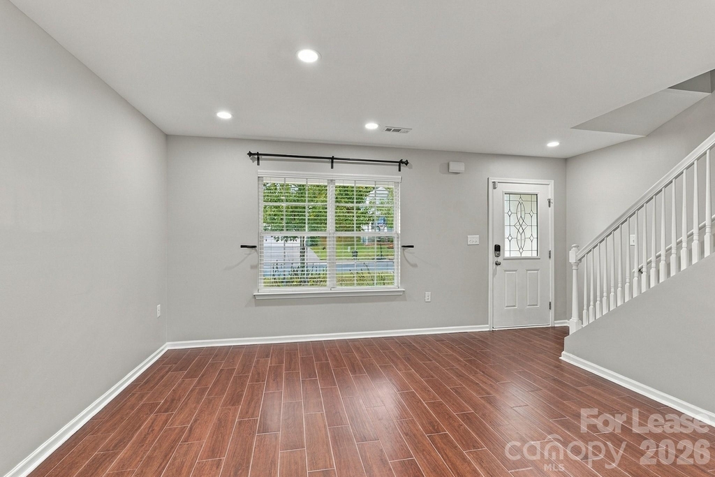 2204 Reid Pointe Avenue - Photo 9