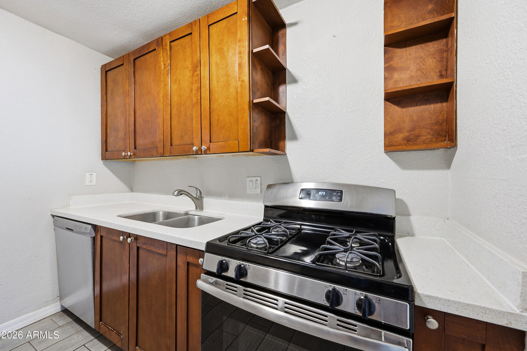 1229 E Mountain View Road - Photo 12