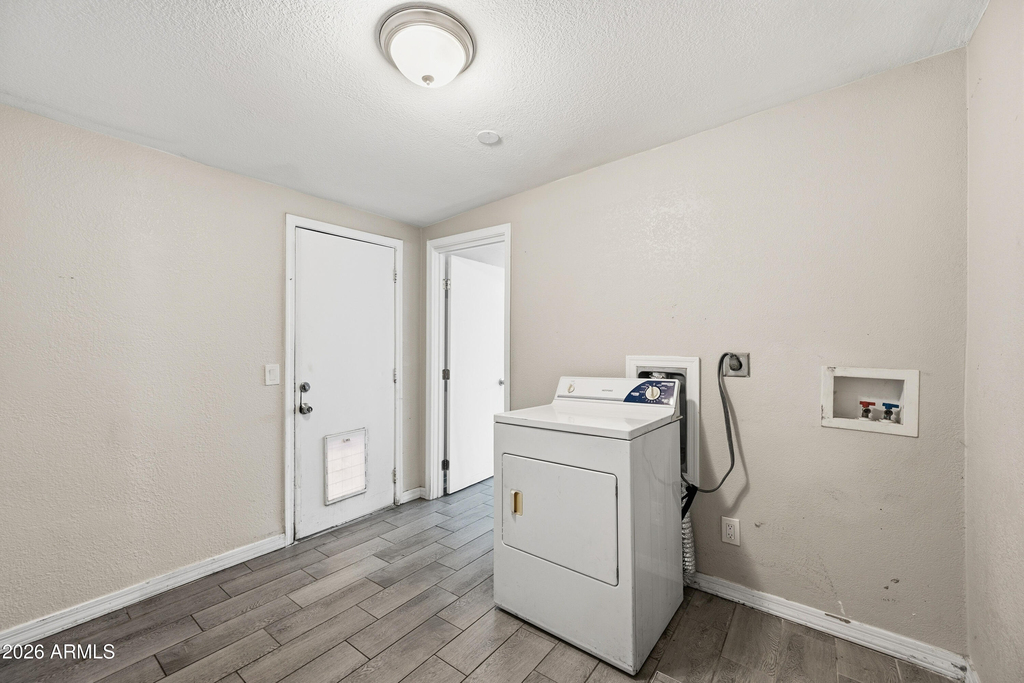 1229 E Mountain View Road - Photo 7
