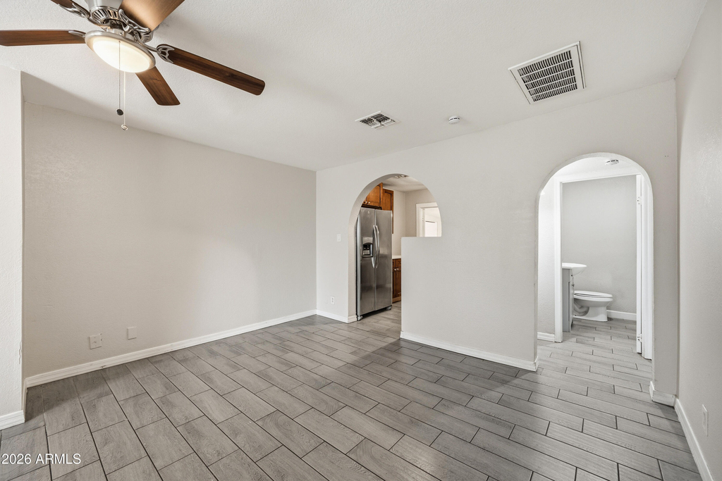 1229 E Mountain View Road - Photo 6