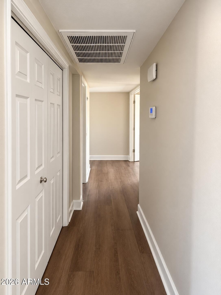 301 W Rosal Place - Photo 4