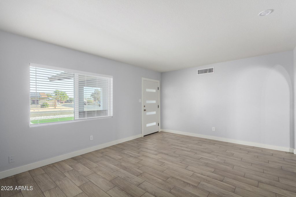 4302 N 80th Lane - Photo 7