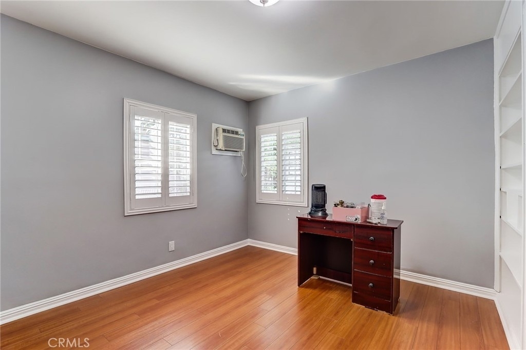 1567 Fair Park Avenue - Photo 10