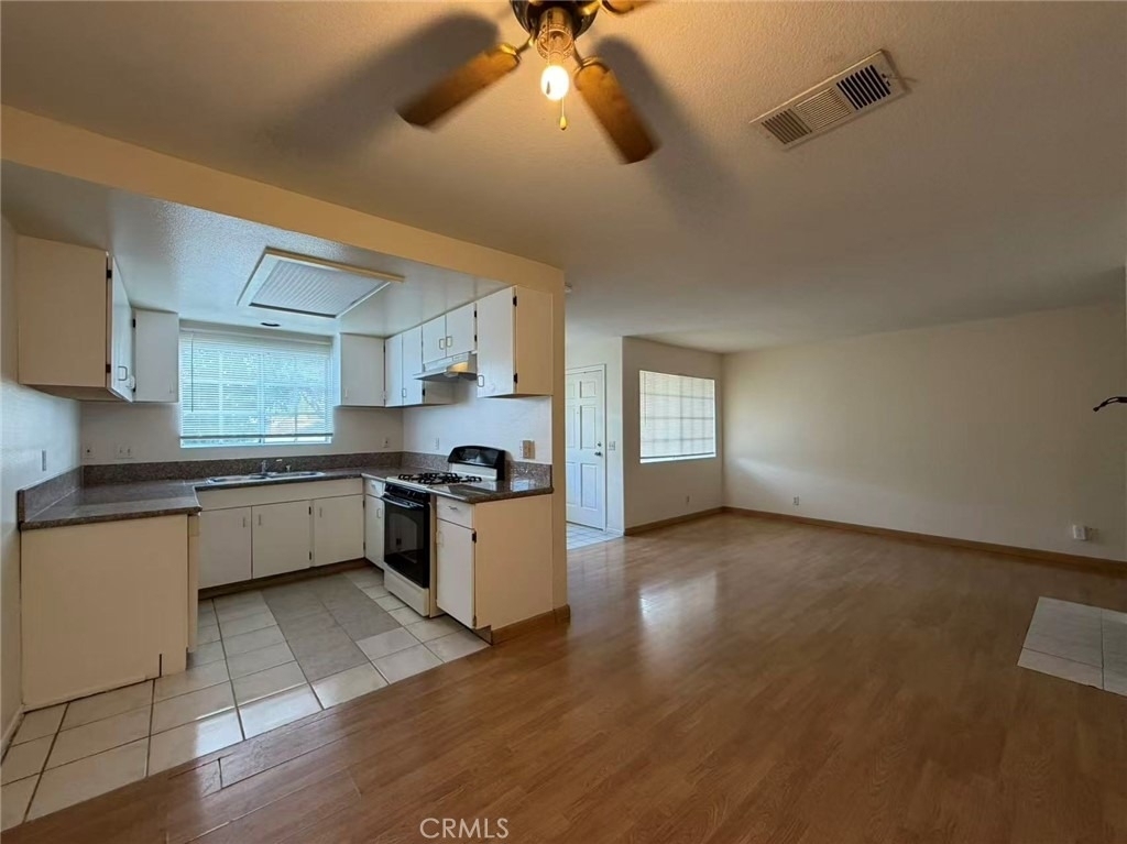 556 N 5th - Photo 5