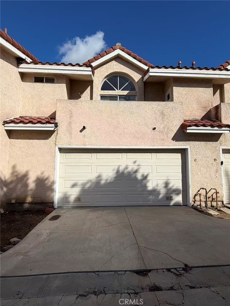 556 N 5th - Photo 0