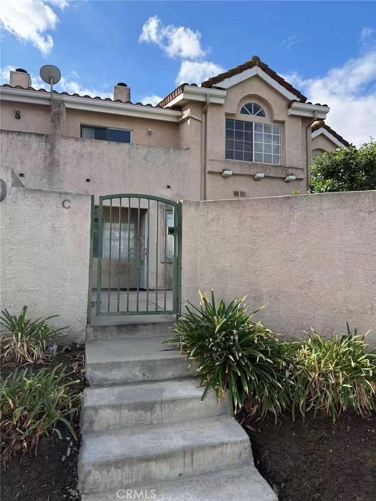 556 N 5th - Photo 1