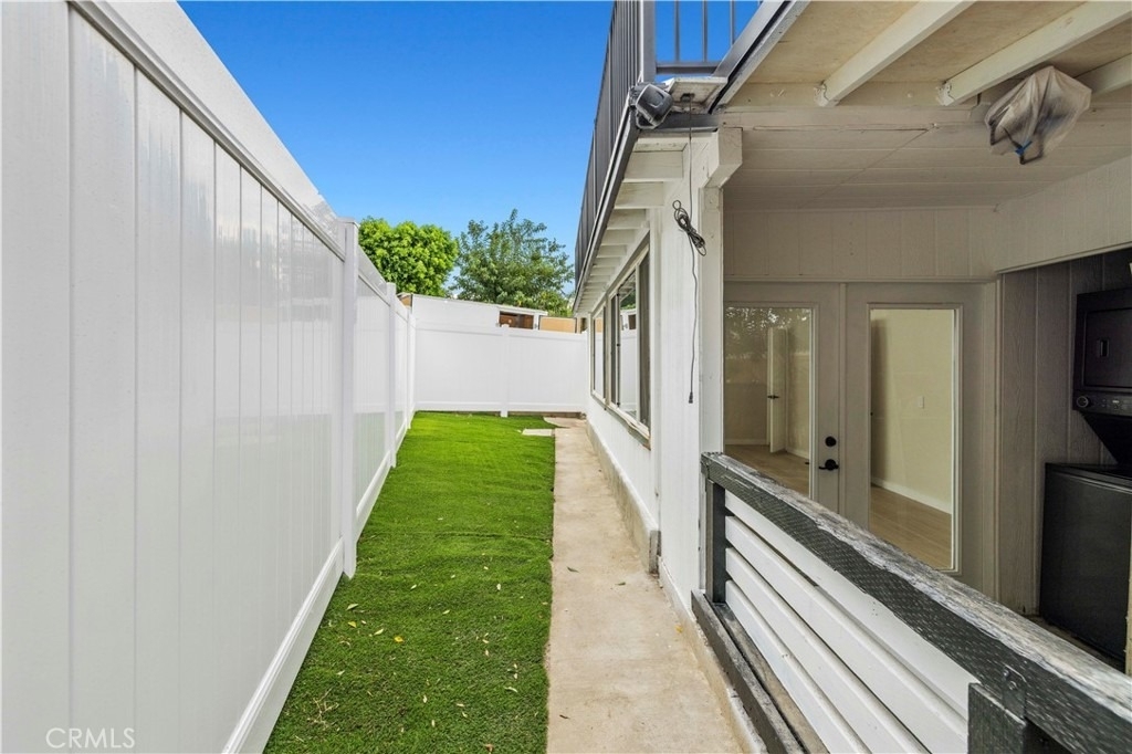 12869 Newton Street - Photo 23