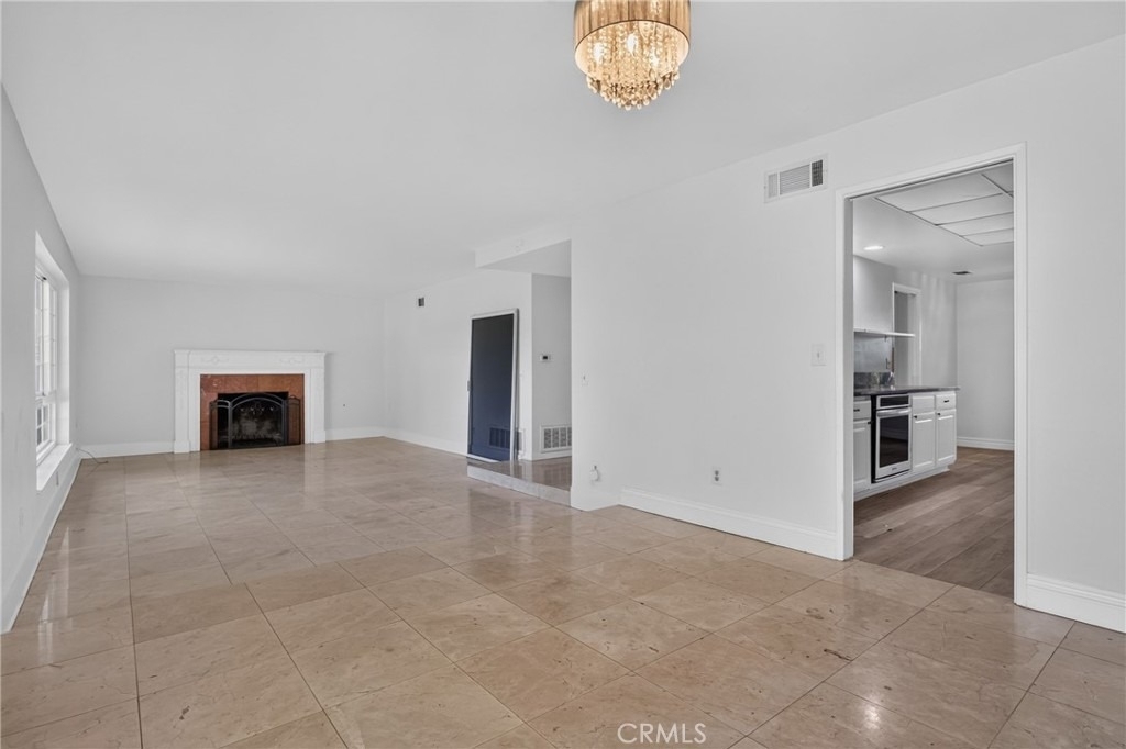 18731 Dylan Street - Photo 13