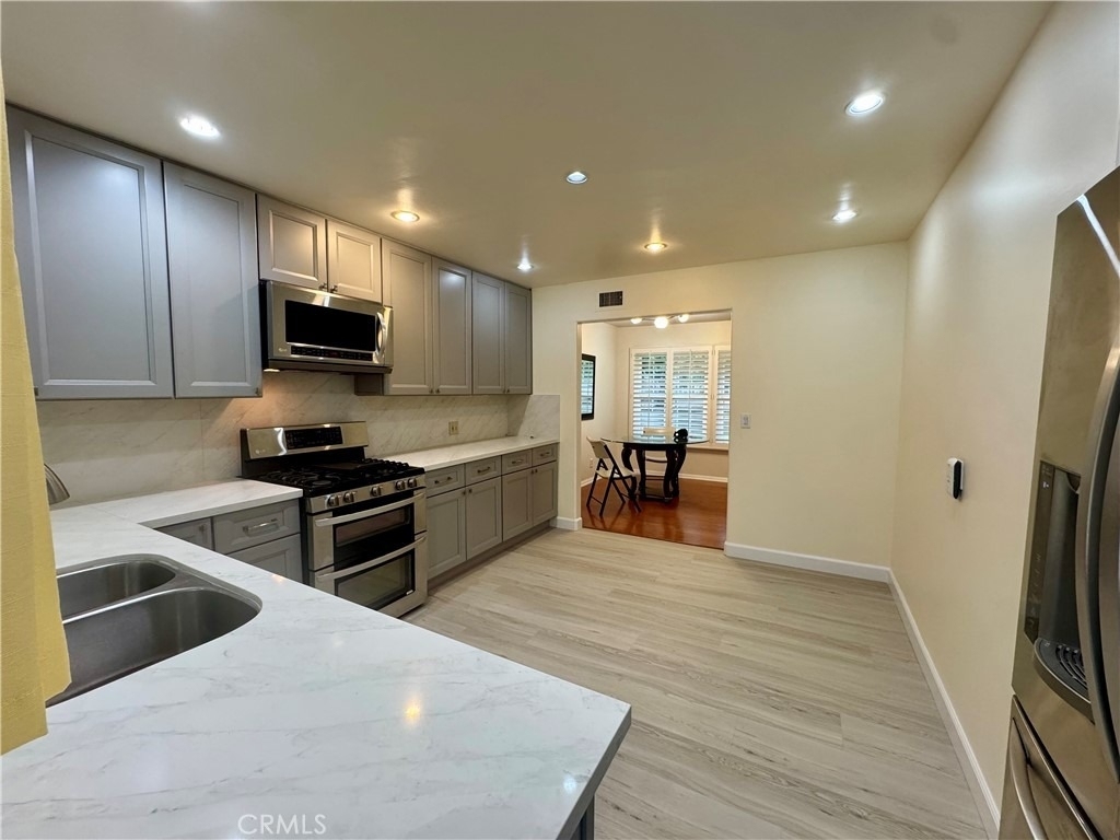 22936 Gault - Photo 3