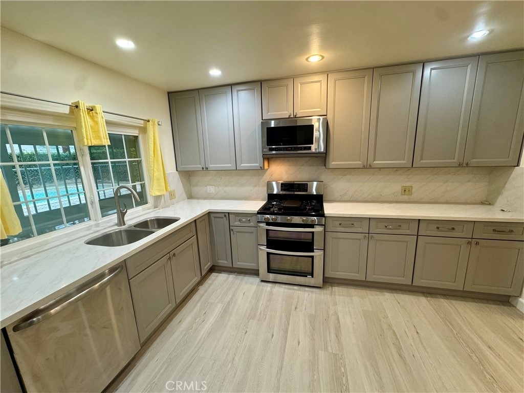 22936 Gault - Photo 4