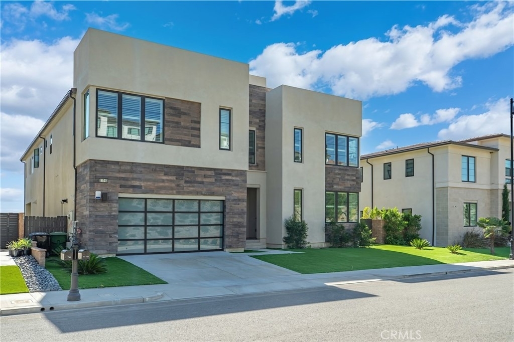 11740 N Hillsborough - Photo 2