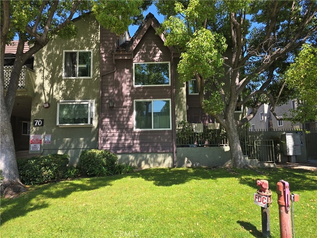 70 Harkness Avenue - Photo 0