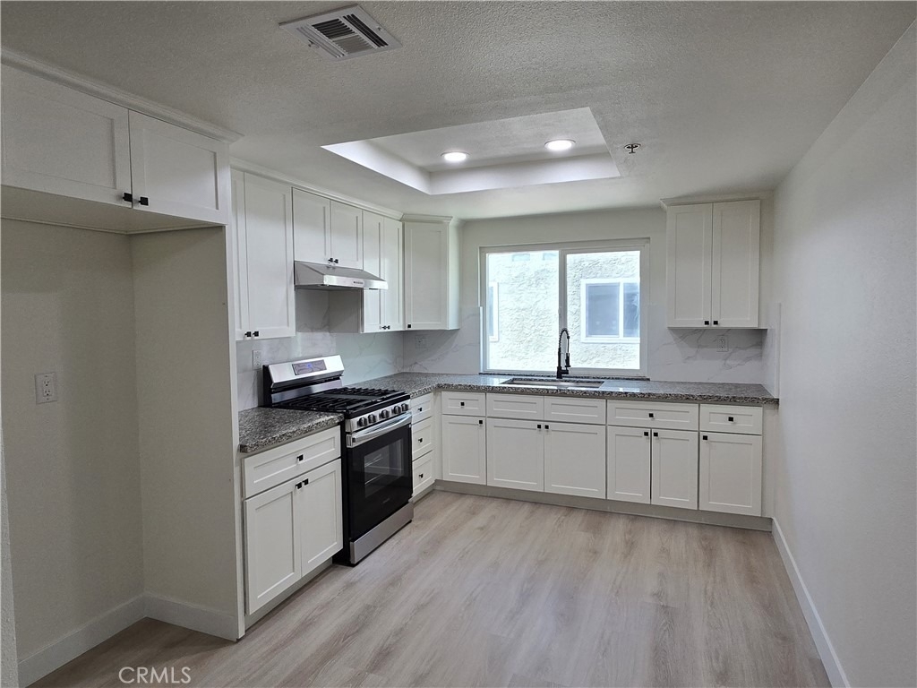 70 Harkness Avenue - Photo 3