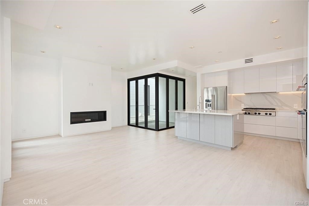 423 Orchid Ave - Photo 2