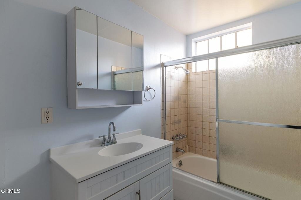 9900 Sunland Boulevard - Photo 15