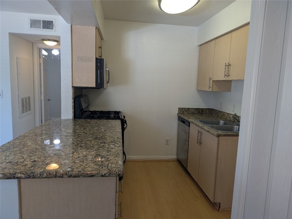 2155 Highpointe Drive - Photo 15