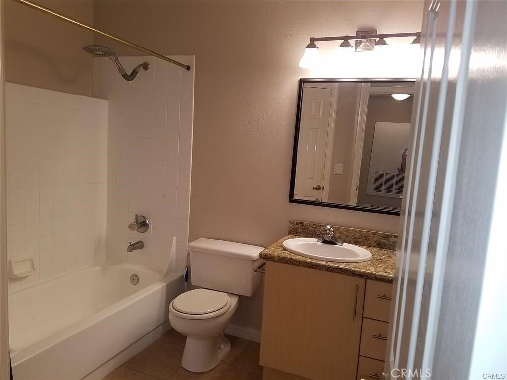 2155 Highpointe Drive - Photo 5