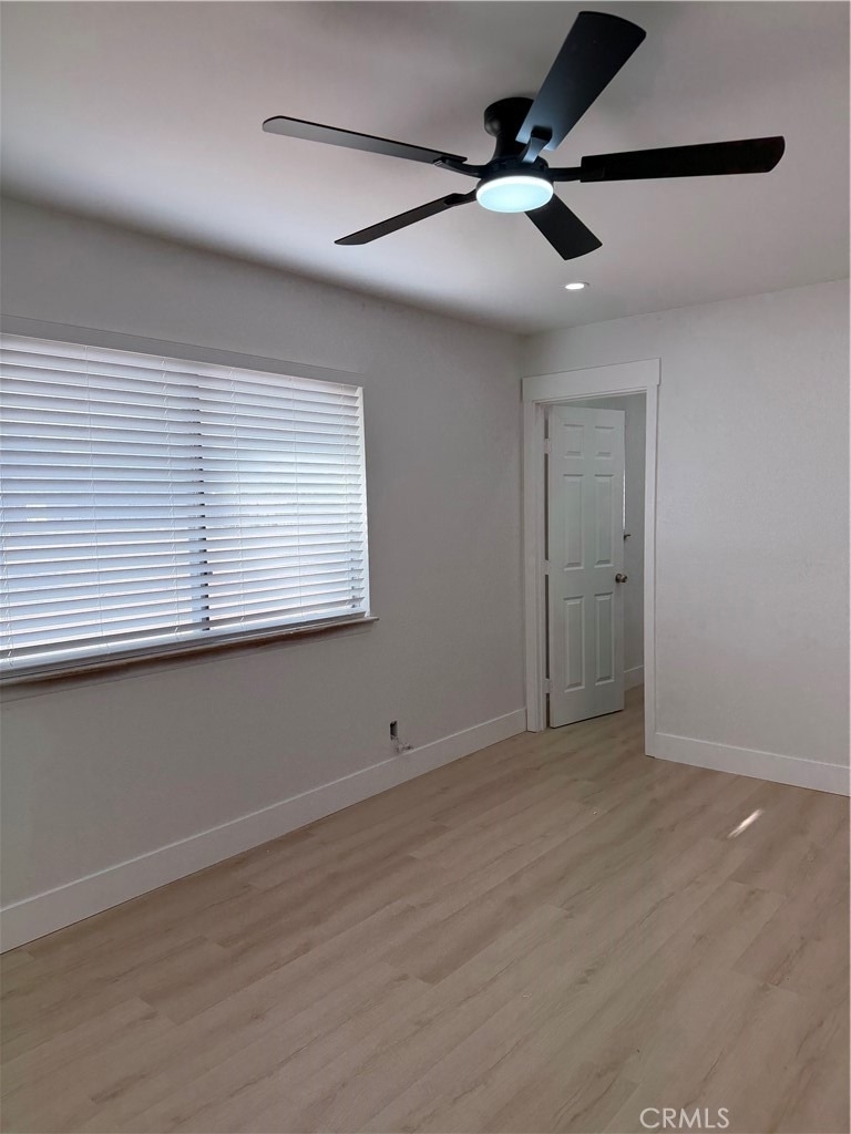 10612 Hawthorne Avenue - Photo 5
