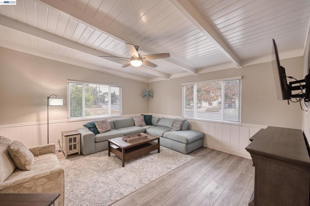 1531 Arkell Rd - Photo 14