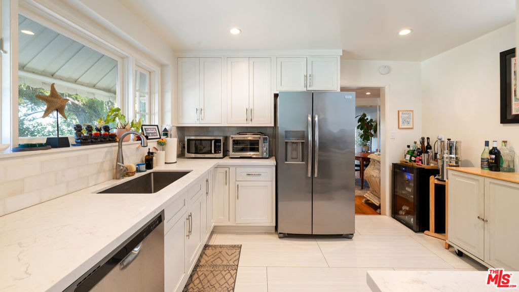 11622 Sunshine Terrace - Photo 7