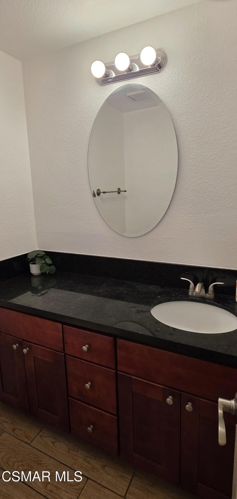 5645 Tanner Ridge Avenue - Photo 15