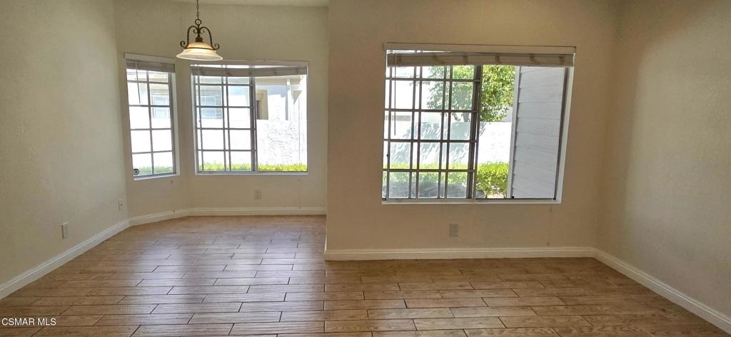5645 Tanner Ridge Avenue - Photo 14