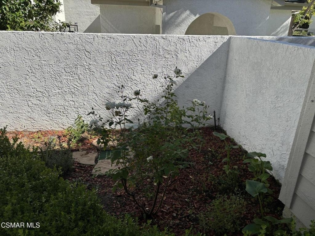 5645 Tanner Ridge Avenue - Photo 48