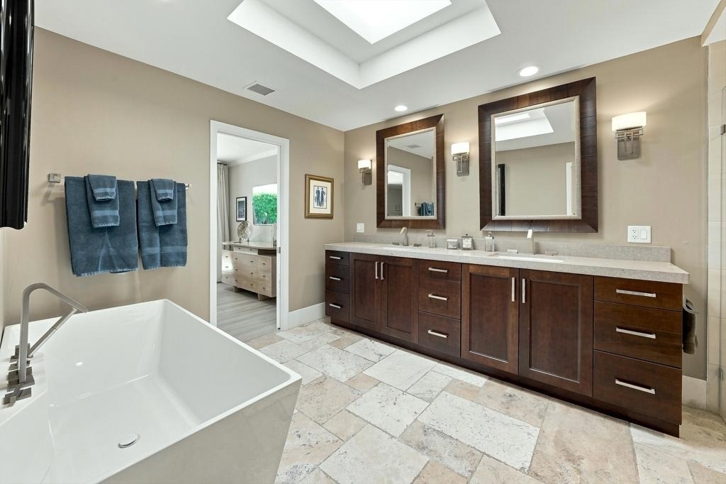 77 Colgate Drive - Photo 2