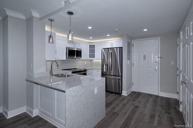 1100 Avalon Street - Photo 1