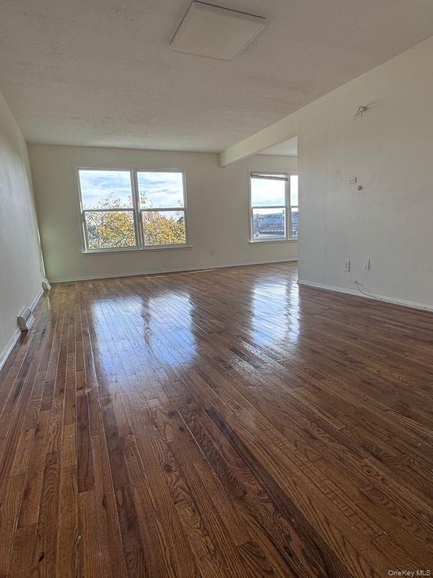 1539 Bell Boulevard - Photo 6