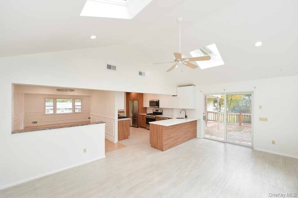 11 Castle Drive - Photo 9