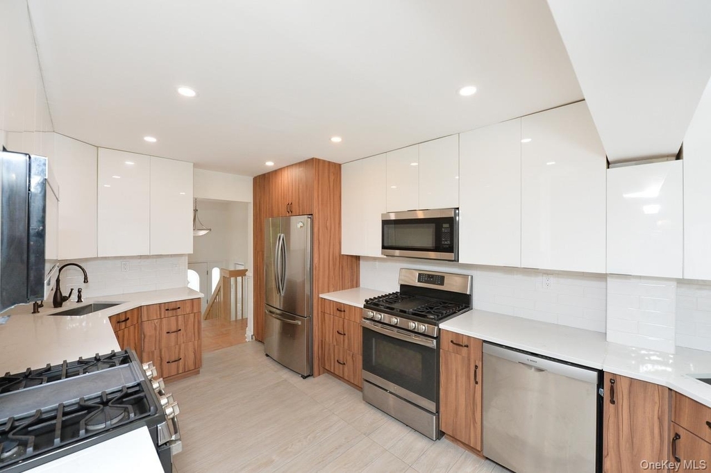 11 Castle Drive - Photo 2