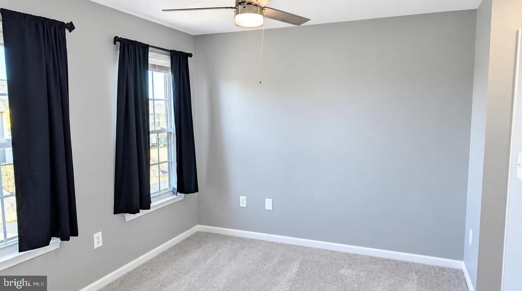 22963 Whitehall Terrace - Photo 9