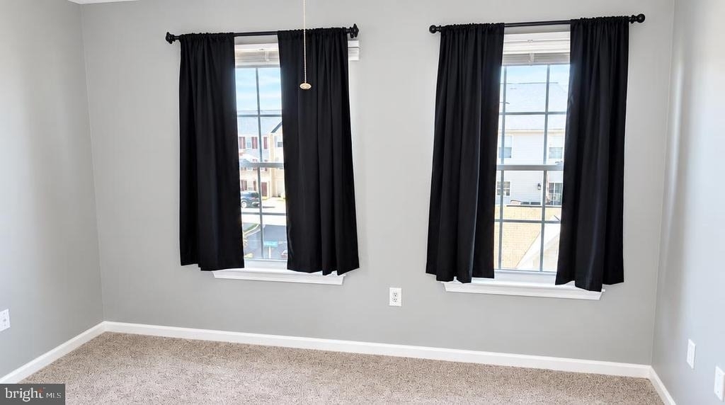 22963 Whitehall Terrace - Photo 8