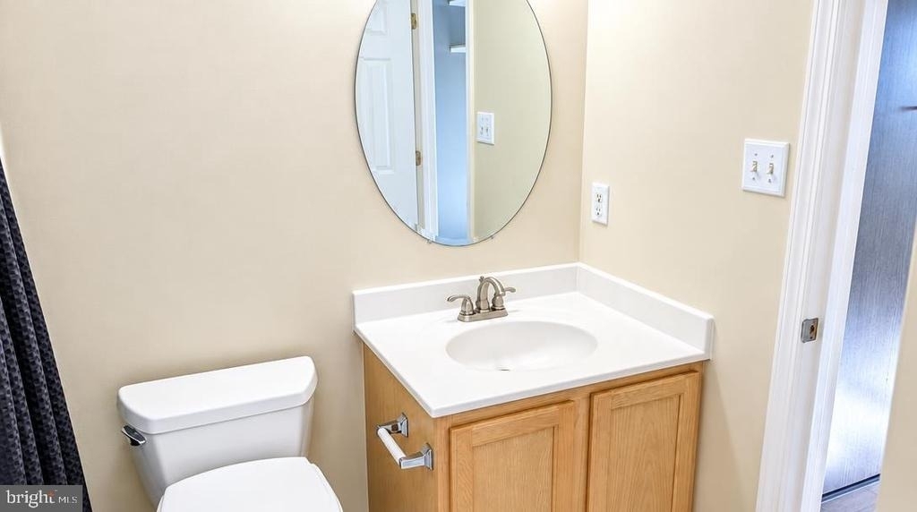 22963 Whitehall Terrace - Photo 10