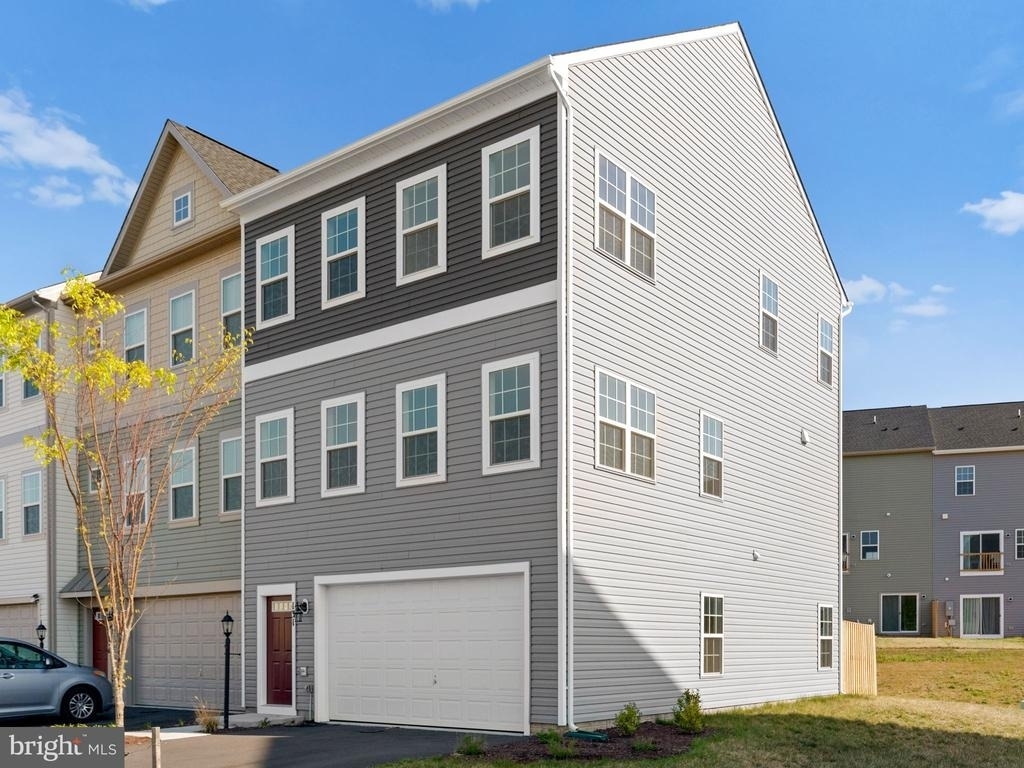 131 Jewel Box Drive - Photo 1