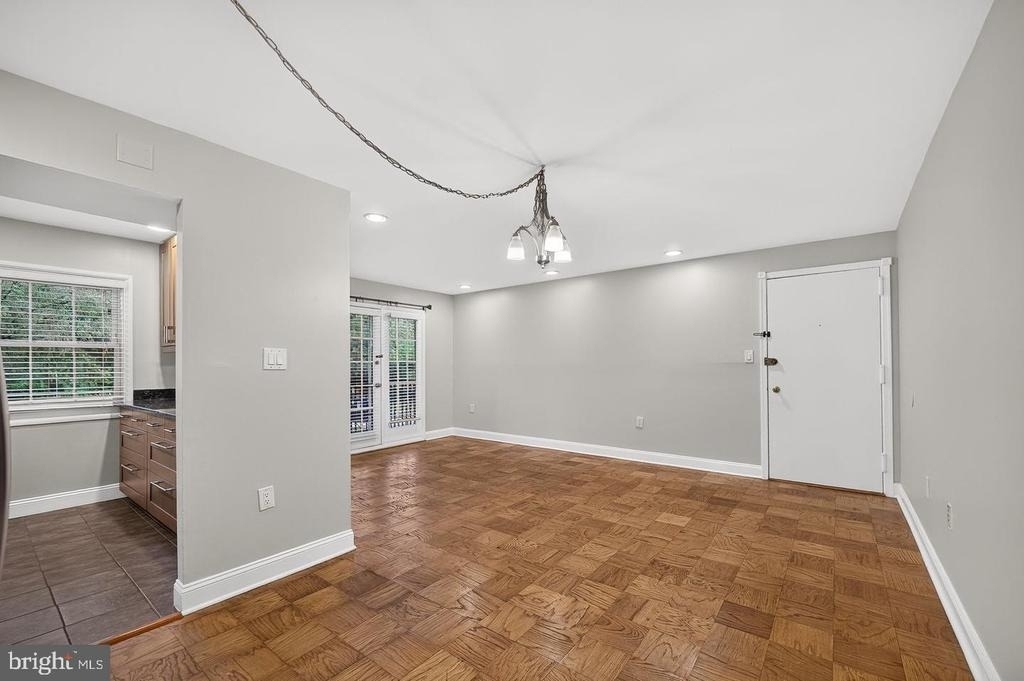 9453 Fairfax Boulevard - Photo 5