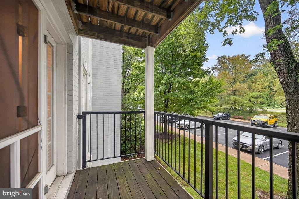 9453 Fairfax Boulevard - Photo 15