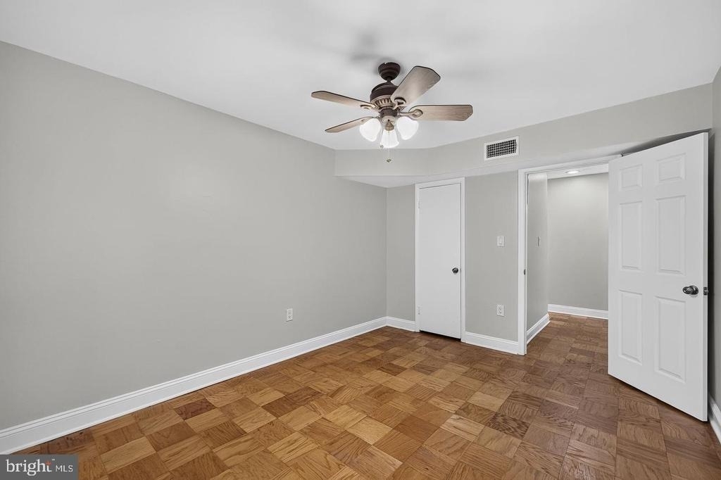 9453 Fairfax Boulevard - Photo 14